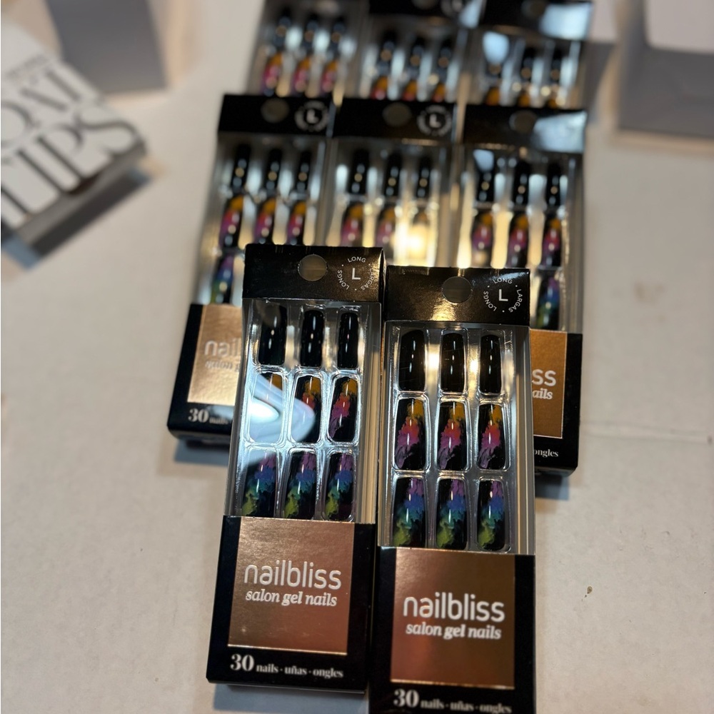 Lot of 8 Dashing Diva Nailbliss Salon Gel Nails in the "Rainbow Run" design